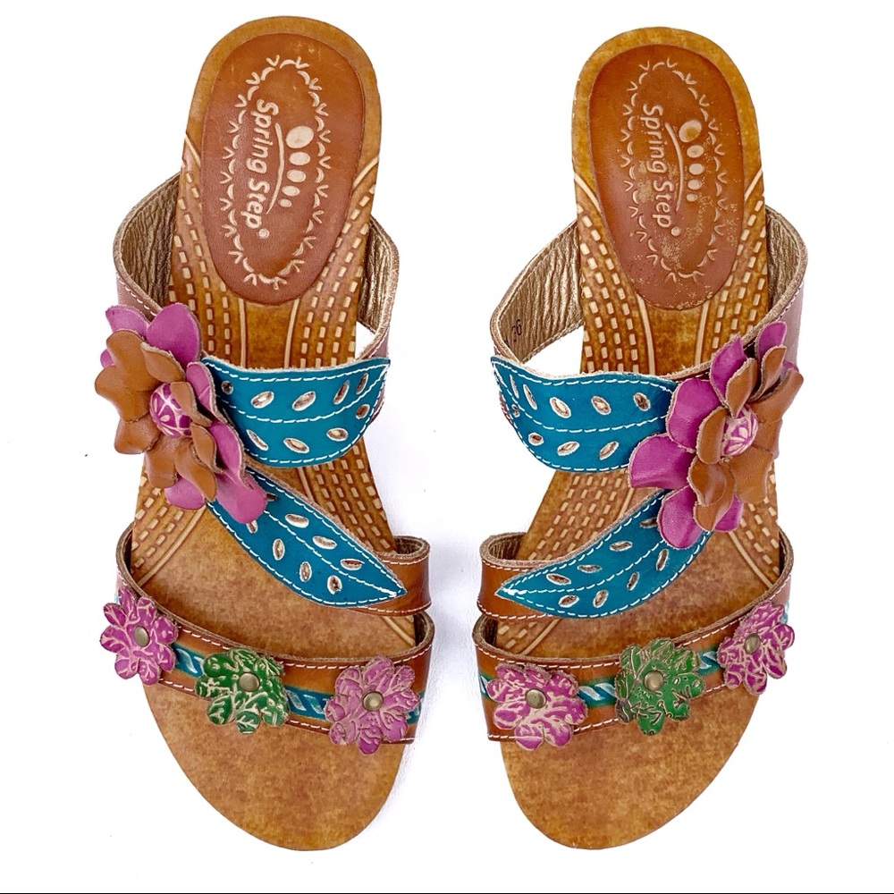 L’ Artiste Sz 36 Floral Hand Painted Sandals